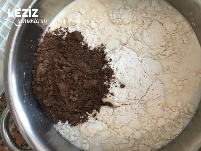 Kakao Kremalı Kakaolu Kolay Pasta