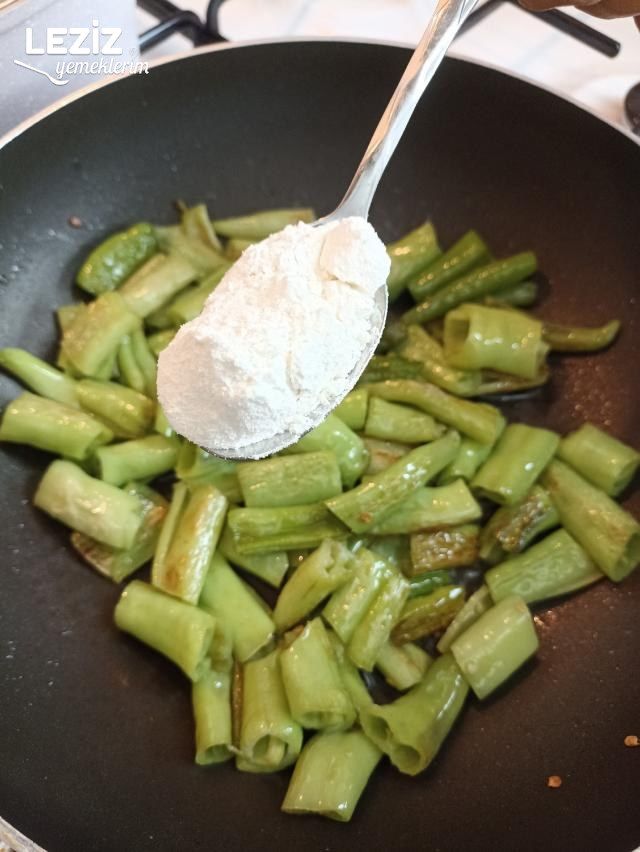 Kahvaltılık Sütlü Biber Kavurması