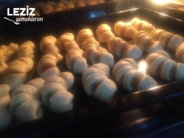 Tırtıl Elmalı Turta