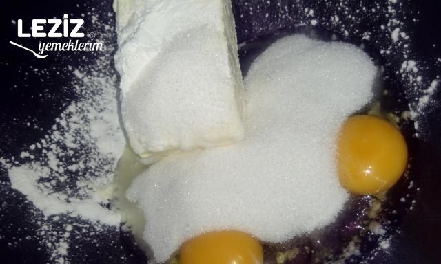 Tırtıl Elmalı Turta