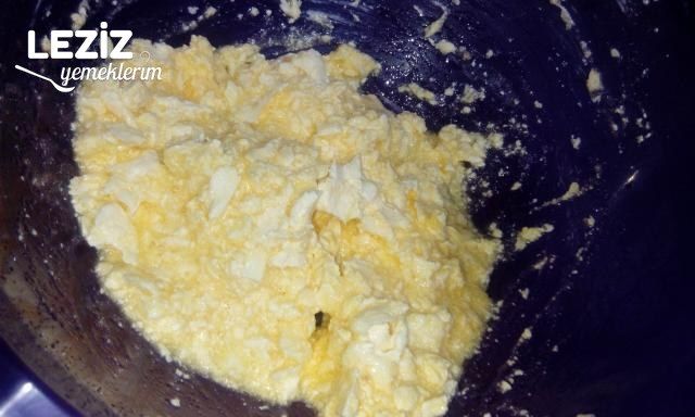 Tırtıl Elmalı Turta