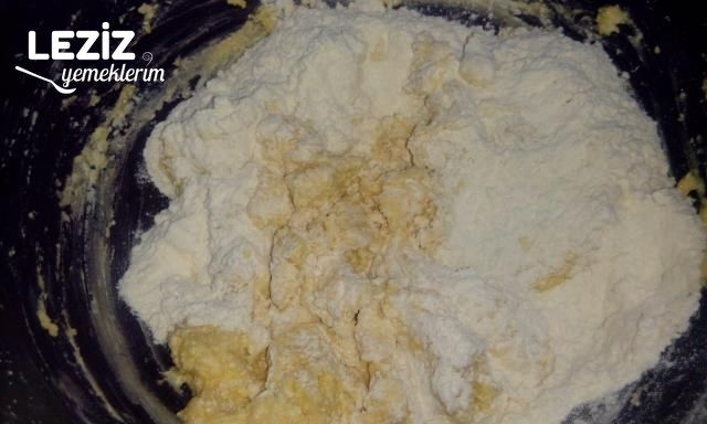 Tırtıl Elmalı Turta