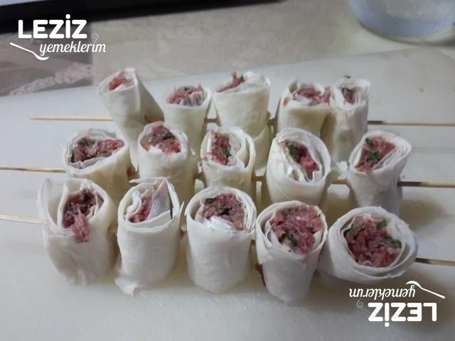Yufkalı Şiş Köfte