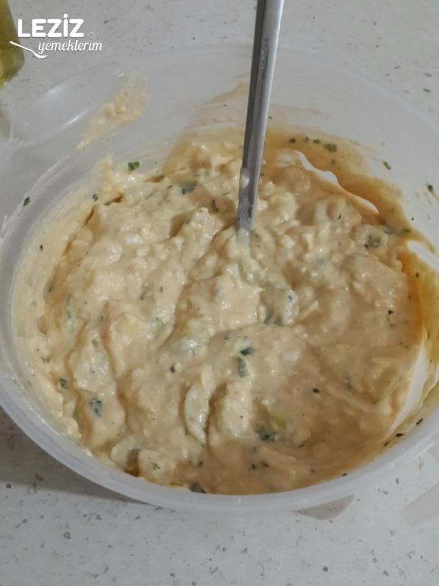 Kek Görünümlü Börek (Mutlaka Deneyin)