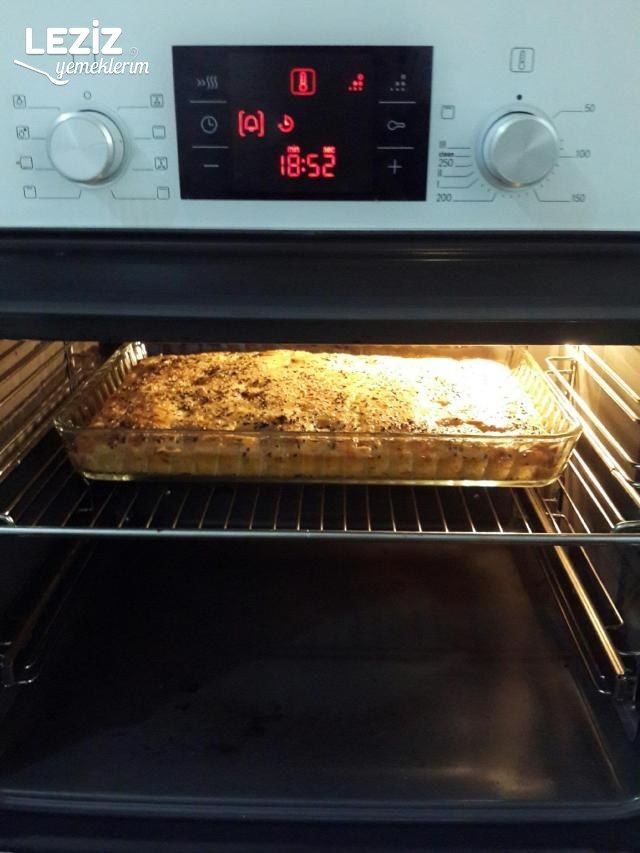 Kek Görünümlü Börek (Mutlaka Deneyin)