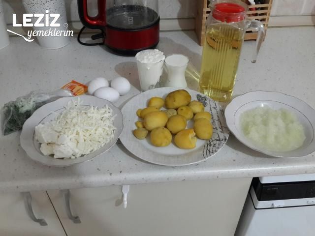 Kek Görünümlü Börek (Mutlaka Deneyin)