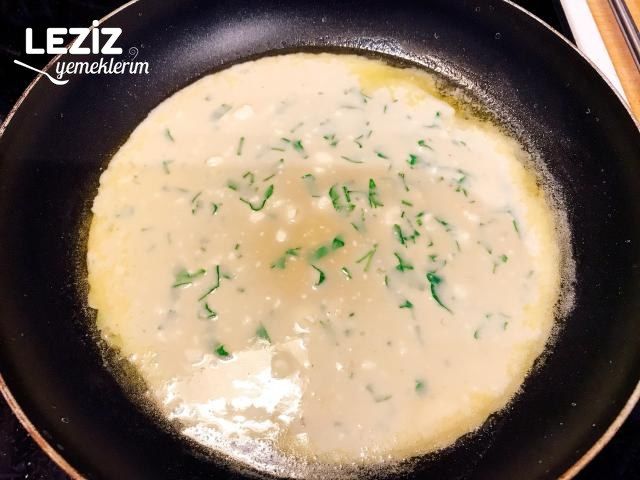 Peynirli Ve Maydanozlu Krep