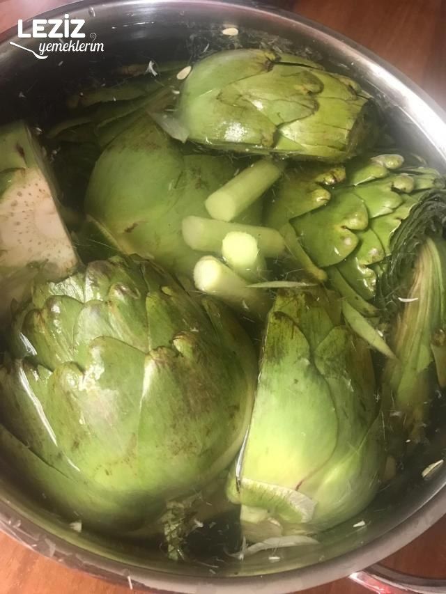 Kıymalı Enginar Dolması Tarifi