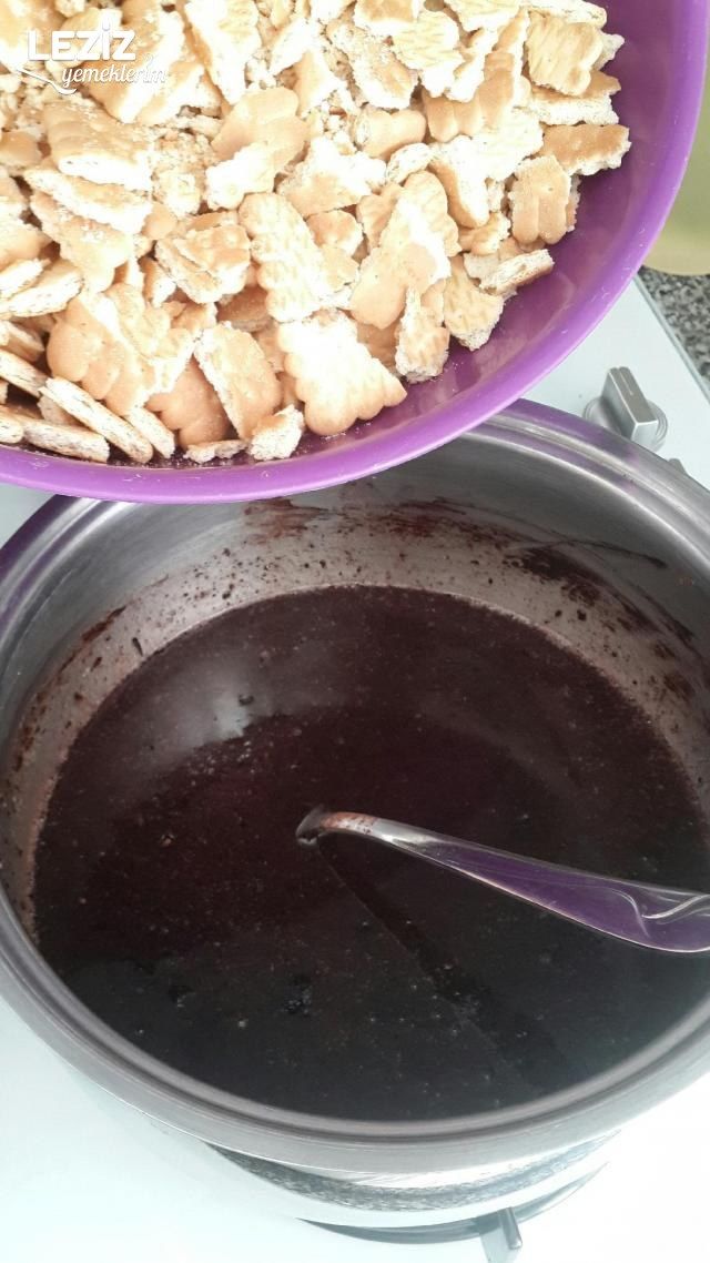 Mozaik Pasta Tarifi (Aşama Fotoğraflı Anlatım)