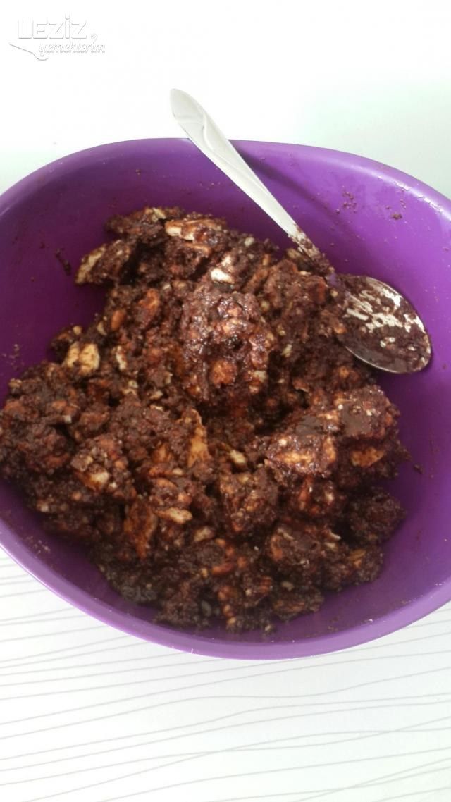 Mozaik Pasta Tarifi (Aşama Fotoğraflı Anlatım)