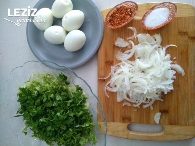 Nefis Yumurta Salatası Tarifi
