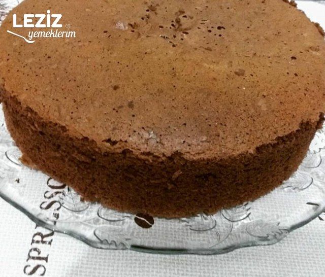 Vanilyalı Ve Çikolatalı Yaş Pasta