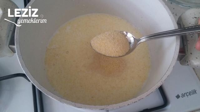 Sütlü İrmik Topları