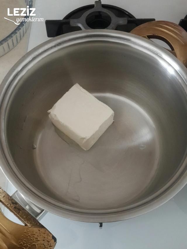 Tavuk Göğsü Tatlısı