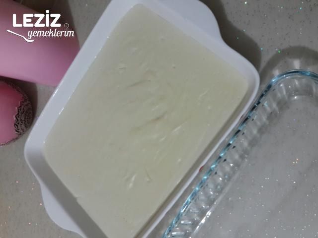 Tavuk Göğsü Tatlısı