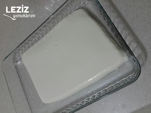 Tavuk Göğsü Tatlısı