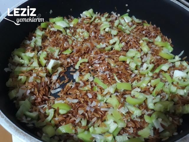 Tavuk Suyuna Nohutlu Arpa Şehriye Pilavı