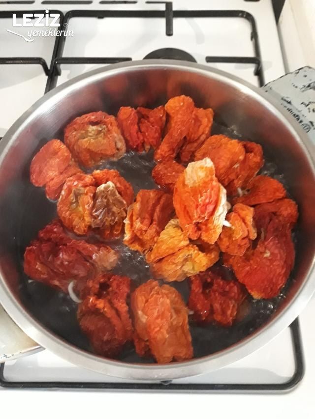 Etli Kuru Dolma Nasıl Yapılır