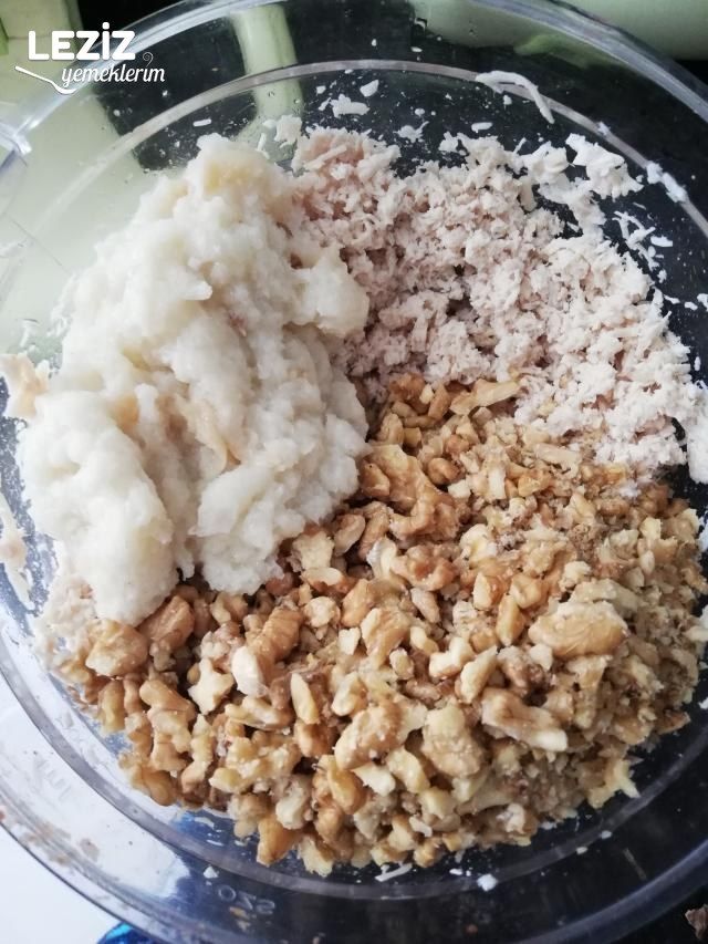 Kasede Çerkez Tavuğu