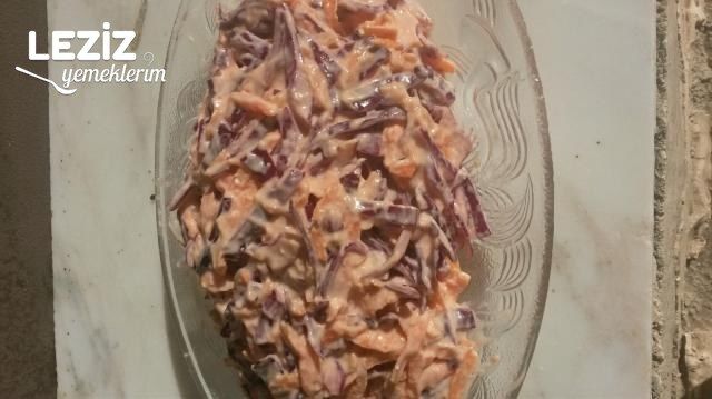 Yoğurtlu Mor Lahana Salatası Nasıl Yapılır