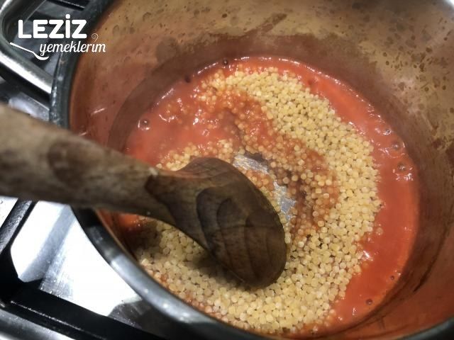 Domatesli Kuskus Pilavı Yapımı