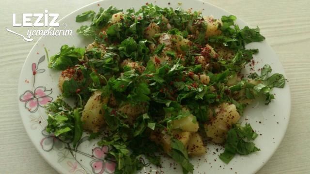 Sumaklı Patates Salatası