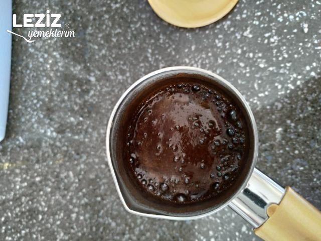 Köpüklü Türk Kahvesi Yapımı (Püf Noktaları İle)