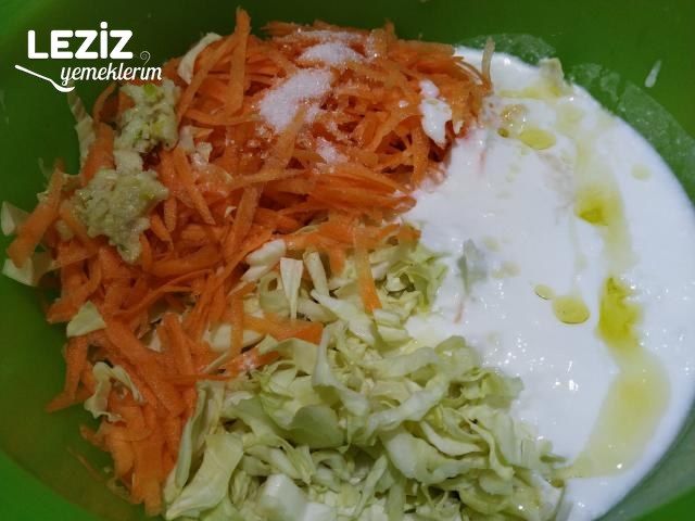 Coleslaw Salatası Tarifi, Nasıl Yapılır