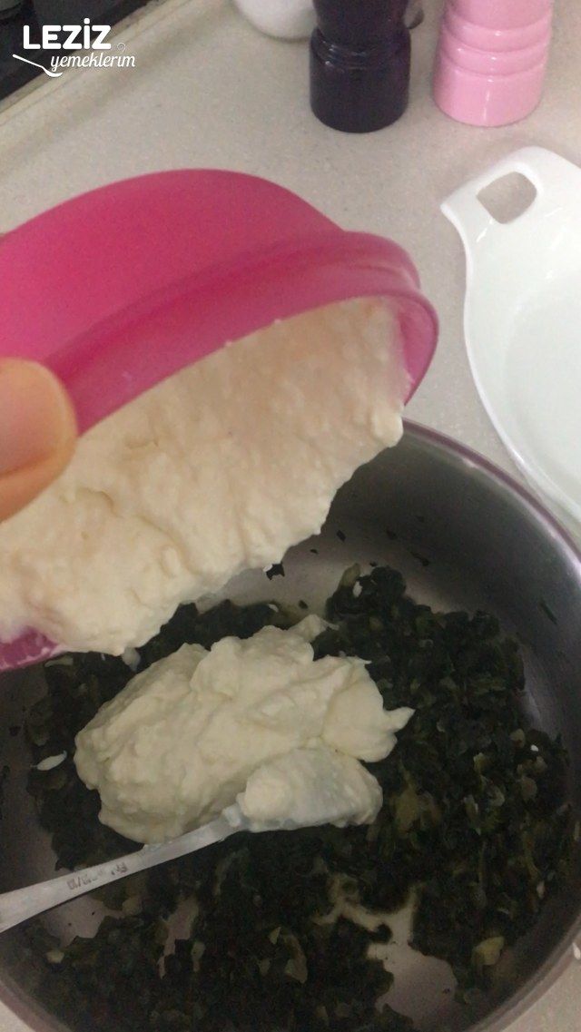 Ispanak Borani Yapımı