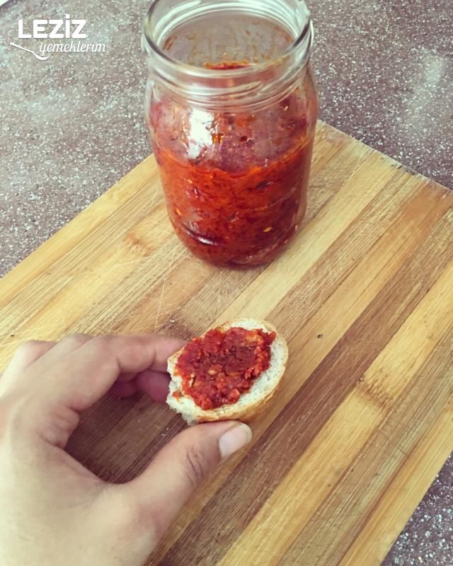 Nefis Muhammara Tarifi