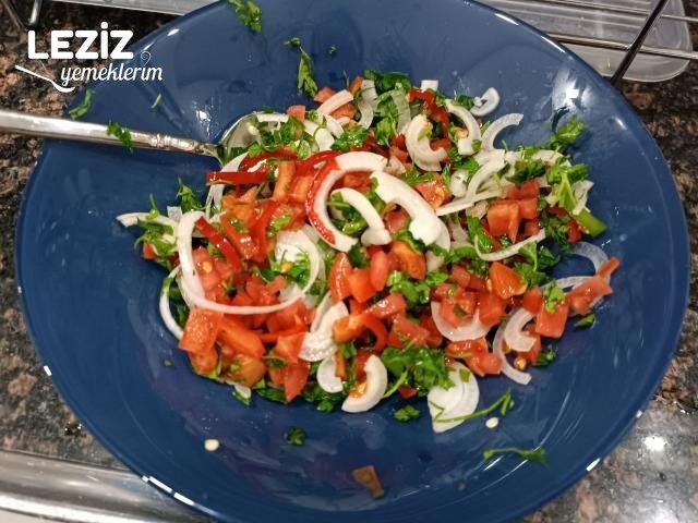 Tablacı (Lokanta) Salatası Tarifi, Tablacı Salatası Nasıl Yapılır