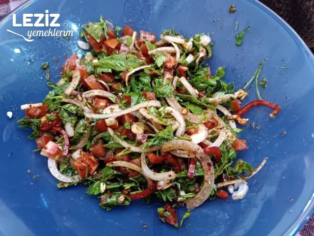 Tablacı (Lokanta) Salatası Tarifi, Tablacı Salatası Nasıl Yapılır