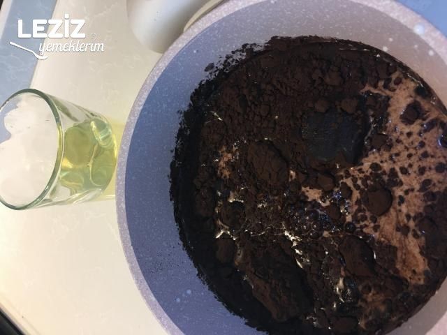 Portakal Aromalı Islak Kek