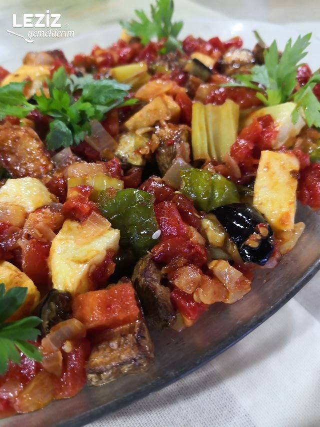 Yazın Favori Yemeği Şakşuka