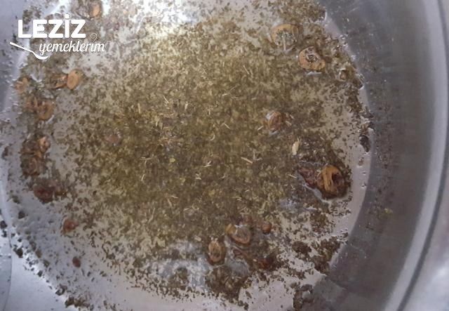 Sarımsaklı Sıkma Köfte (Bol Acılı Ekşili)