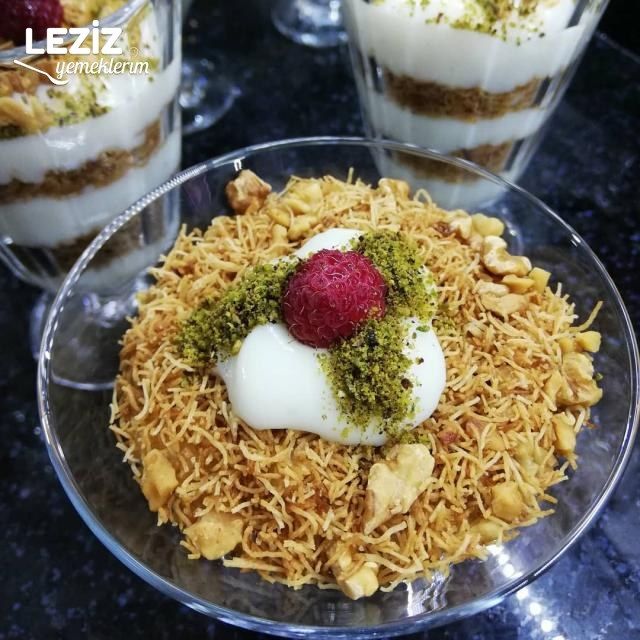 Enfes Kadayıflı Muhallebi