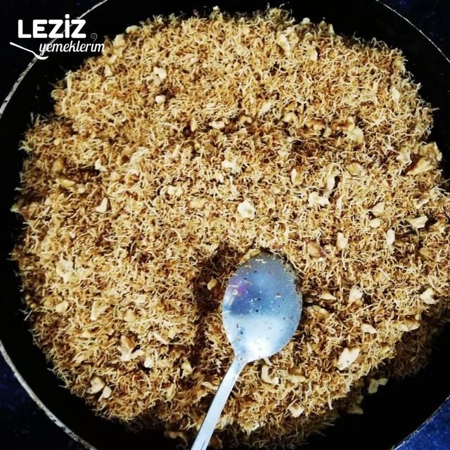 Enfes Kadayıflı Muhallebi