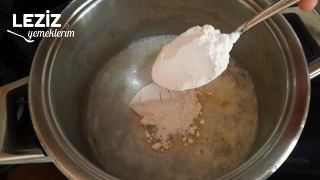 Domatesli Nohutlu Tel Şehriye Çorbası