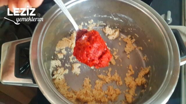 Domatesli Nohutlu Tel Şehriye Çorbası