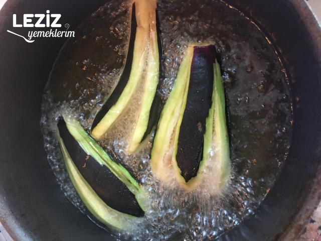 Domates Soslu Patlıcan Kızartma