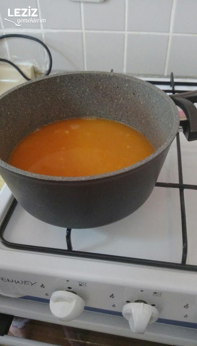 Tavuklu Şehriye Çorbası Tarifi