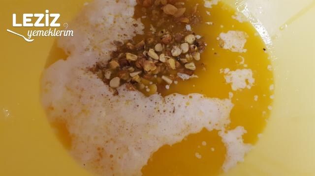 Üzümlü Fındıklı Pastane Kurabiyesi (Kıyır Kıyır)