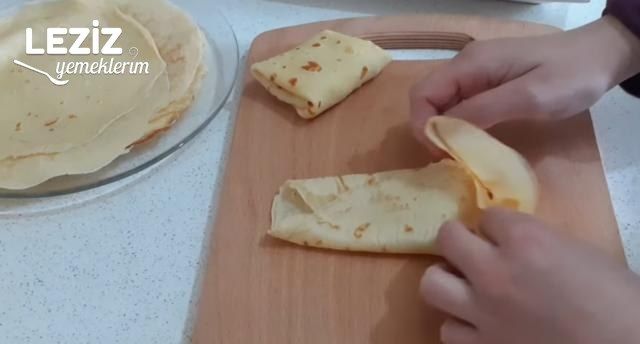 Kahvaltılarınızın Yıldızı Olacak Krep Börek (Videolu)
