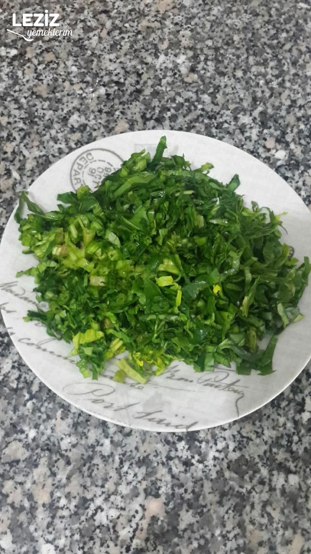 Nefis Ispanak Yemeği