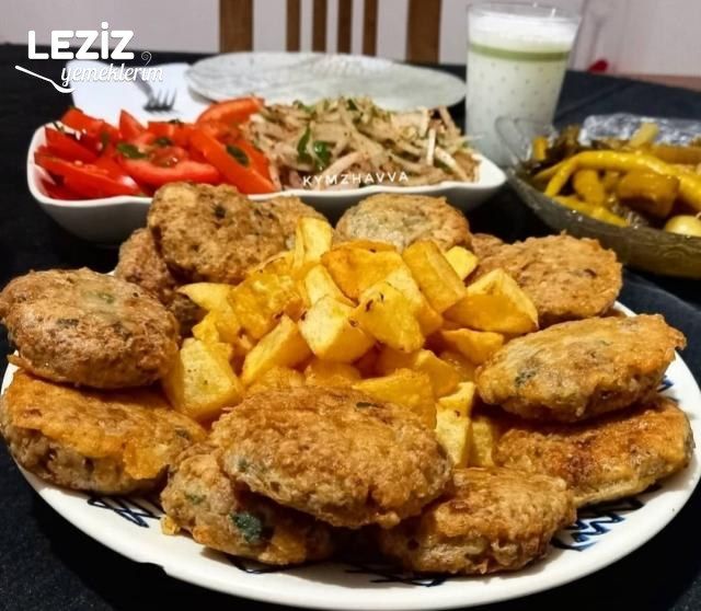 Kıymalı Pirinç Pilavlı Köfte
