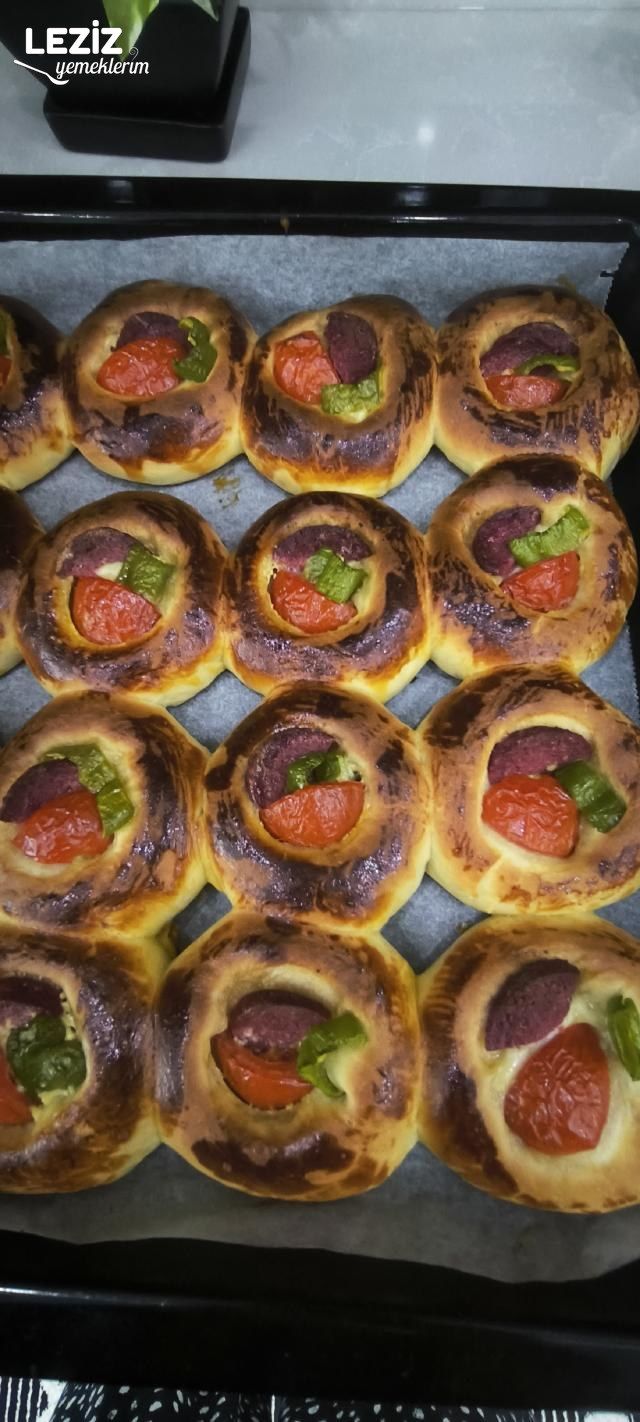 Pizza  Poğaça Nasıl Yapılır