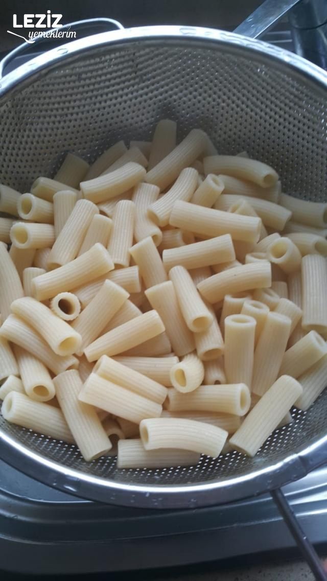 Fırında Pratik Kıymalı Makarna