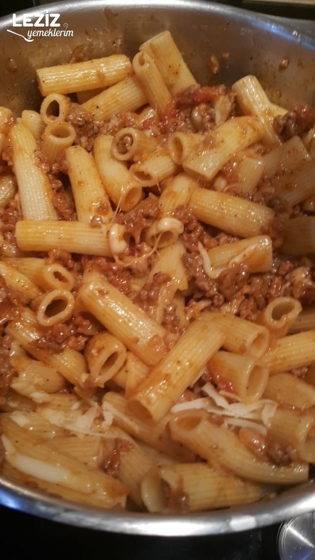 Fırında Pratik Kıymalı Makarna