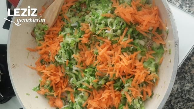 Nefis Pırasalı Börek Tarifi