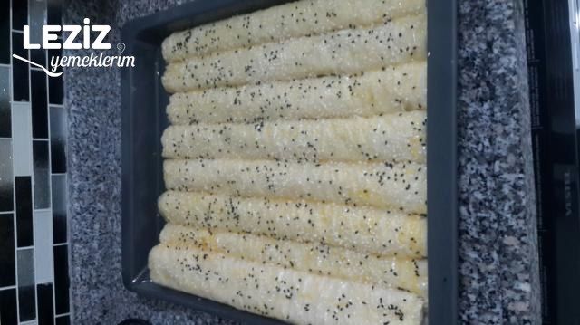 Nefis Pırasalı Börek Tarifi